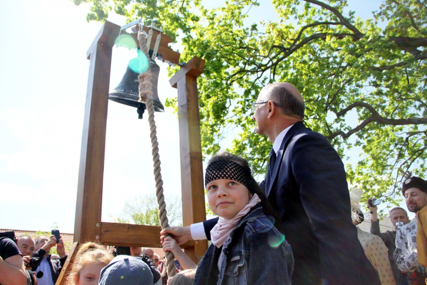 Lubelskie obchody 15-lecia wejścia do UE. Dzwon Europy zabrzmiał na placu Litewskim (ZDJĘCIA, WIDEO) 