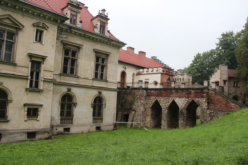 Pałac popadł w ruinie. AGH wyda 30 mln zł, by odzyskał dawny blask [ZDJĘCIA, WIDEO]