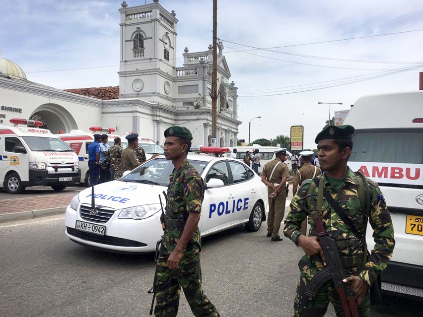 Terroryści uderzyli w kościoły katolickie i hotele na Sri...
