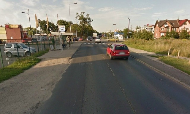 Ulica Mińska przy skrzyżowaniu z Tyrmanda. Ten fragment ulicy będzie od soboty zamknięty dla kierowców jadących do centrum miasta  fot. Google Street View