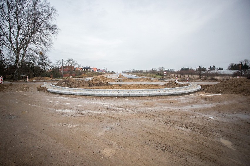 Prace na budowie ringu idą zgodnie z planem...