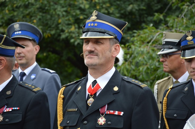 Już jako emeryt były komendant stalowowolskich strażaków Tadeusz NIedziałek, który kierował komendą 15 lat