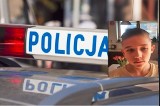 Kraków. 12-letni Dawid Kuc wyszedł z domu i zniknął. Policja publikuje zdjęcia zaginionego chłopca i prosi o pomoc w poszukiwaniach