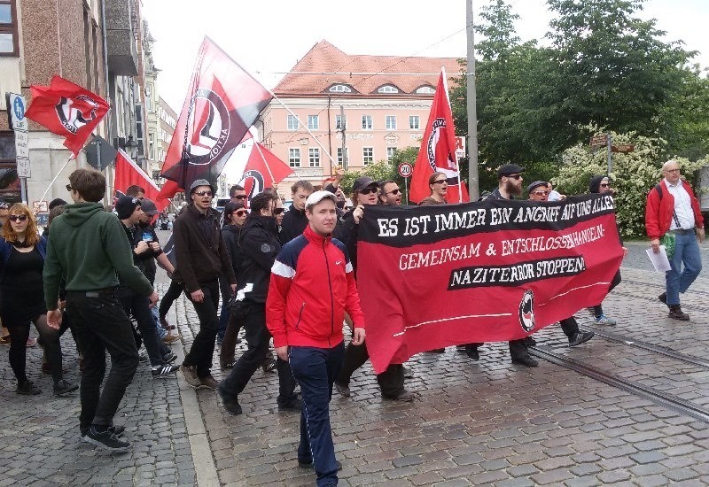 Demonstracja przeciw neonazistom w Cottbus (wideo, zdjęcia) 