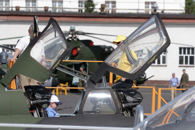 Targi Air Fair w Bydgoszczy zawsze cieszą się dużym powodzeniem - tegoroczne już w piątek i sobotę