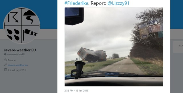 Orkan Friederike 18.01.2018Moments before disaster. On the N9 road, the Netherlands today in severe windstorm #Friederike. Report: @Lizzzy91 pic.twitter.com/kGNvgs8S4y— severe-weather.EU (@severeweatherEU) January 18, 2018