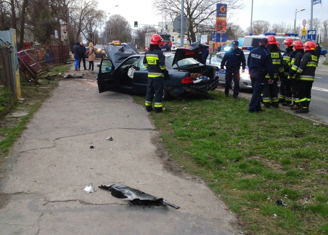 W niedzielę wielkanocną na ulicy Struga w Radomiu był finał policyjnego pościgu za pijanym kierowcą.