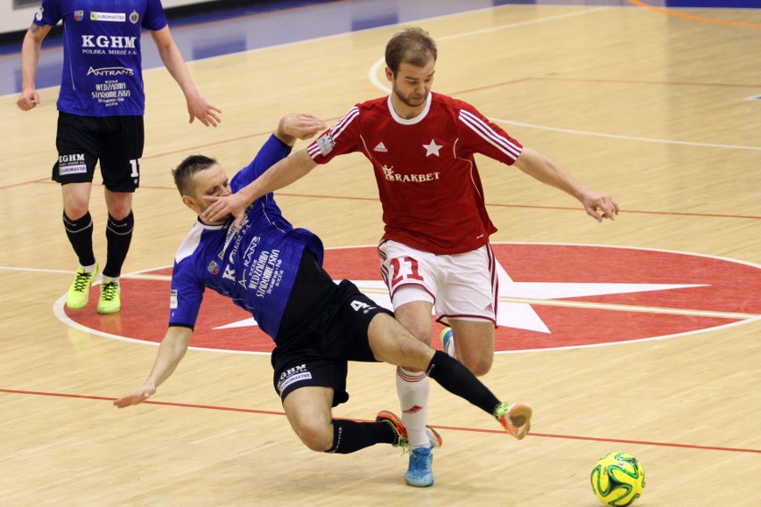 Kwiecień 2015 rok, końcówka futsalowej przygody Piotra...