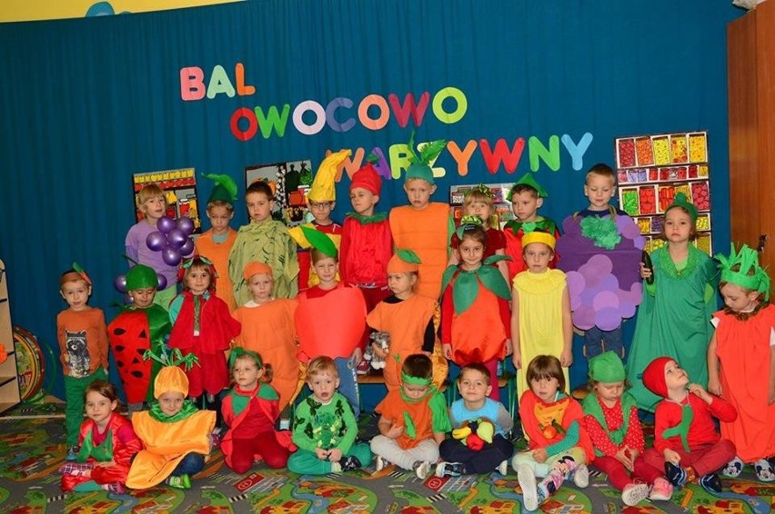 W Przedszkolu "Duszek" w Inowrocławiu odbył się bal owocowo-...