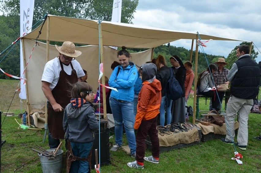 XIV Turniej Rycerski w Rabsztynie. Zmagania rycerzy, widowiska, konkursy [ZDJĘCIA]