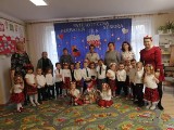 Patriotyczna "Herbatka dla Seniora" w Przedszkolu Publicznym "Bajkowy zakątek" w Opatowie. Piękna integracja. Zobacz zdjęcia