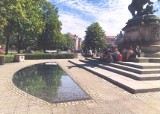 Nowa fontanna w Gdańsku stanie przy pomniku Jana III Sobieskiego na Targu Drzewnym. Zastąpi rabaty z kwiatami [WIZUALIZACJA]