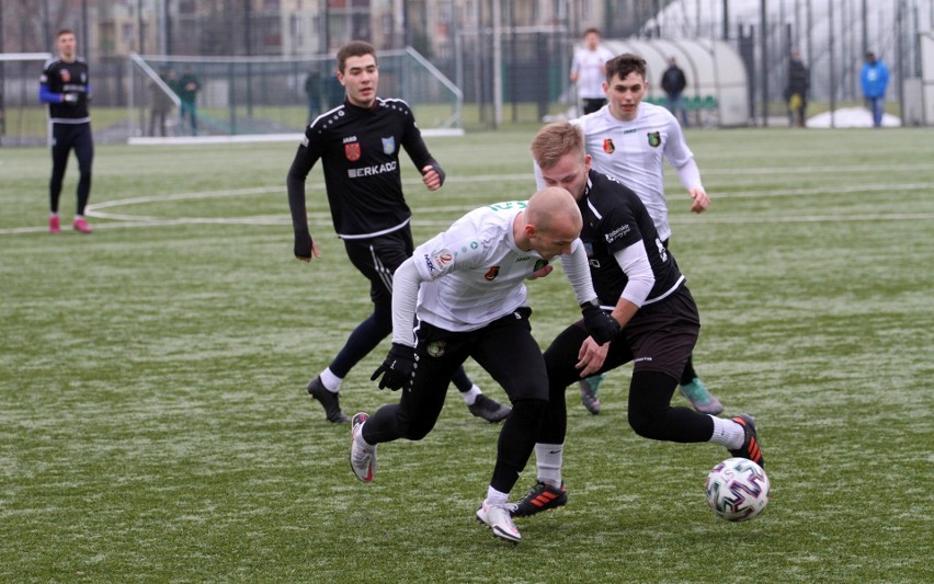 Piłkarze Stali Stalowa Wola przegrali ze Stalą Kraśnik 0:1 w meczu sparingowym (ZDJĘCIA)
