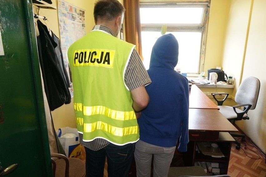 Gang handlarzy narkotyków z Katowic rozbity [ZDJĘCIA]