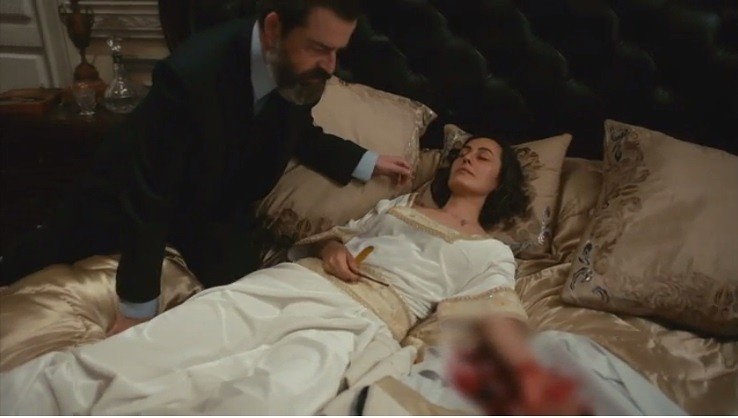 "Zraniona miłość" odcinek 77. Weronika umrze?! Hilal i Ali Kemal znowu ukrywają Leona [WIDEO+ZDJĘCIA]