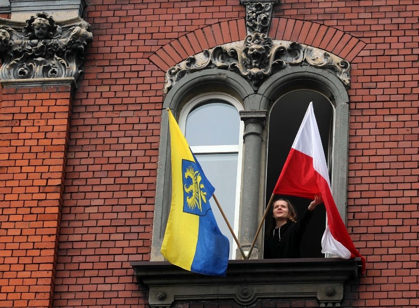 Śląska flaga? Tak, ale nie w święto flagi