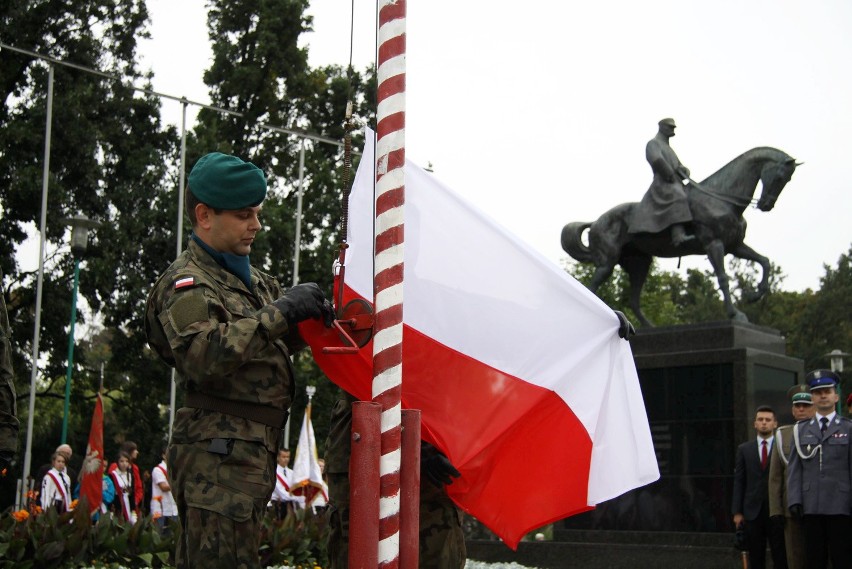 W poniedziałek o godzinie 13 zawyły w Lublinie syreny i na...