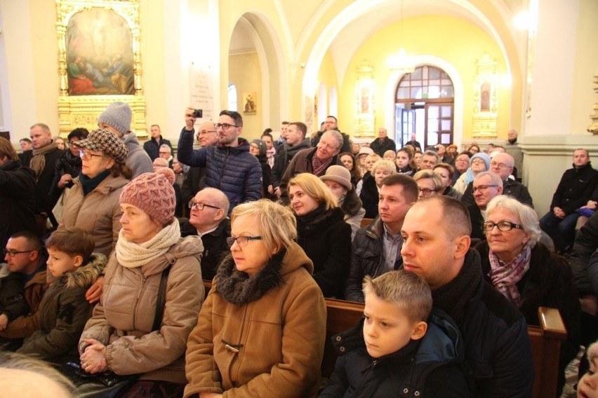 Koncert kolęd w wyjątkowej szopce w Kielcach (WIDEO, ZDJĘCIA)