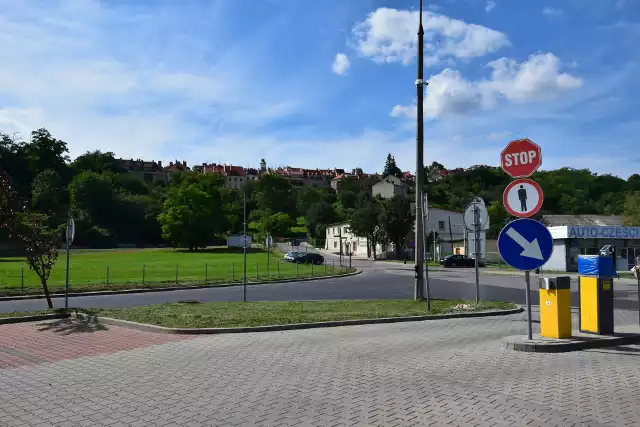 Przy ulicy Browarnej w Sandomierzu, u podnóża Starówki  powstanie nowy parking.