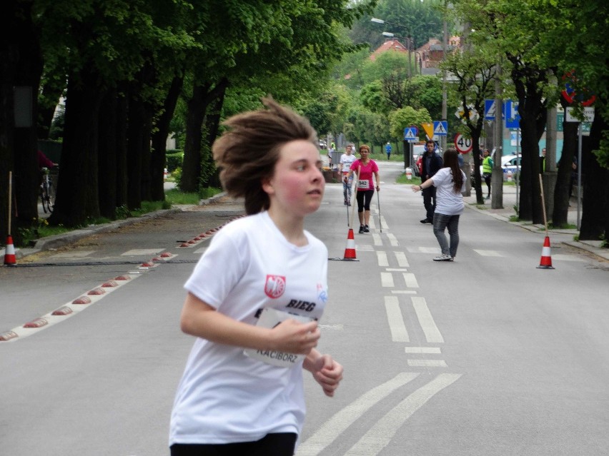 Zdjęcia z popularnego w Raciborzu Biegu bez Granic. Zapisz...