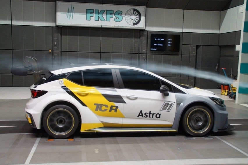 Opel Astra TCR...