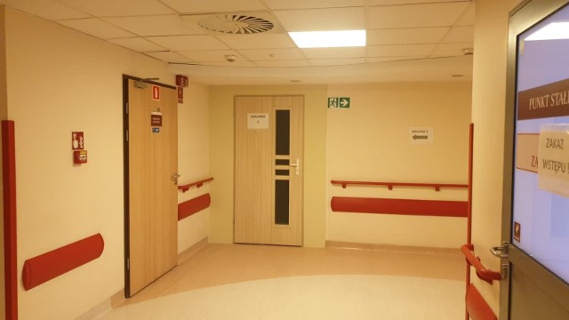 Wnętrze nowe oddziału zakaźnego szpitala w Koźlu