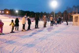 Narciarze i snowboardziści szaleli na stoku w Niestachowie. Zobacz zdjęcia