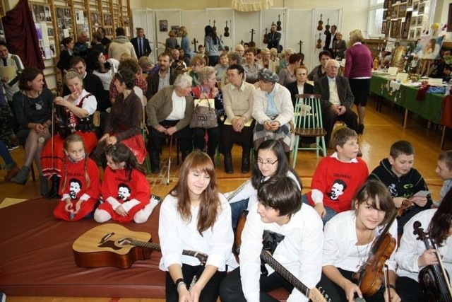 W Jagodnem koło Starachowic zorganizowali wystawę szydłowieckiego muzeum, seminarium i warsztaty dla dzieci.
