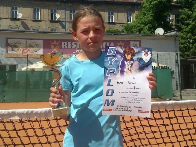 Oliwia Syczuk wygrała ogólnopolski turniej skrzatek w Krakowie.