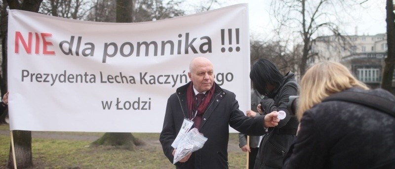 NIE! dla pomnika Lecha Kaczyńskiego ! Na pl. Komuny Paryskiej...  [zdjęcia]
