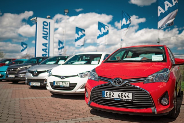 Najwięcej ofert sprzedaży samochodów używanych w sierpniu 2022 roku pojawiło się w województwie mazowieckim – 38.864 ofert, a najmniej w województwie opolskim – 3.658 ofert.