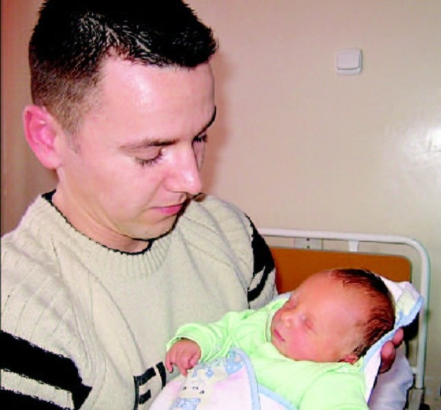 Milosz Czuba urodzil sie w poniedzialek 23 lutego. Wazyl3300 g i mierzyl 53 cm. Pierwsze dziecko Katarzynya Mariusza z Ostroleki.