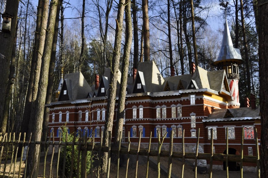 Replika Pałacu Carskiego z Białowieży - nowe atrakcje w...