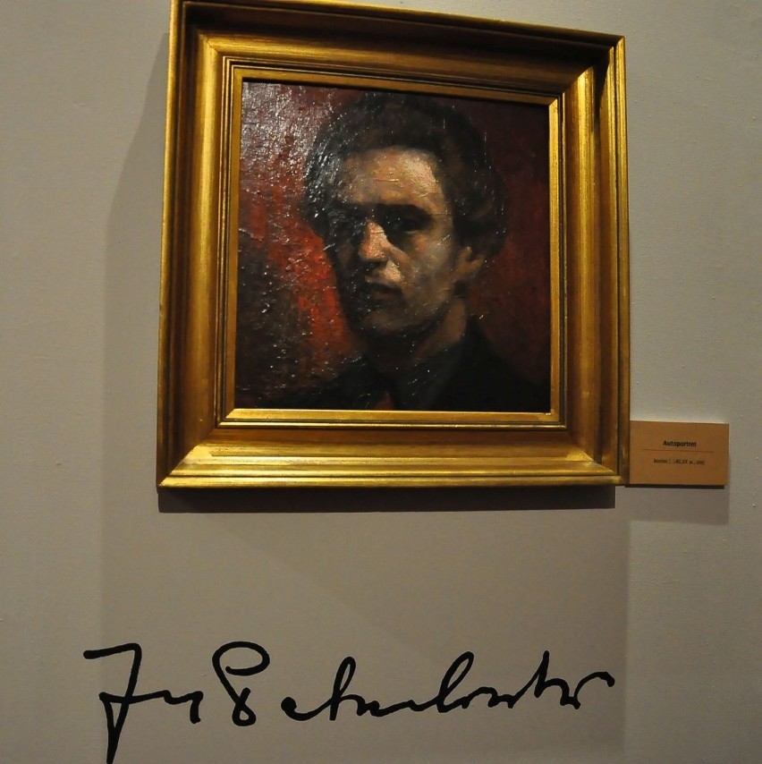 Obrazy Jerzego Potrzebowskiego na wystawie w Sandomierzu