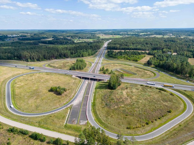 Węzeł Białystok Północ (dawniej Sochodnie). To tu obecnie kończy się jednojezdniowa obecnie obwodnica Wasilkowa i drogą dk19 trzeba wjechać na dk8. W ramach inwestycji zostanie rozbudowana obwodnica Wasilkowa do parametrów drogi ekspresowej w obu kierunkach