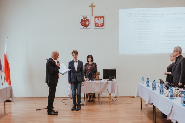 Oliwier Szymborski z Choroszczy nagrodzony za wyjątkowe wyniki w nauce.