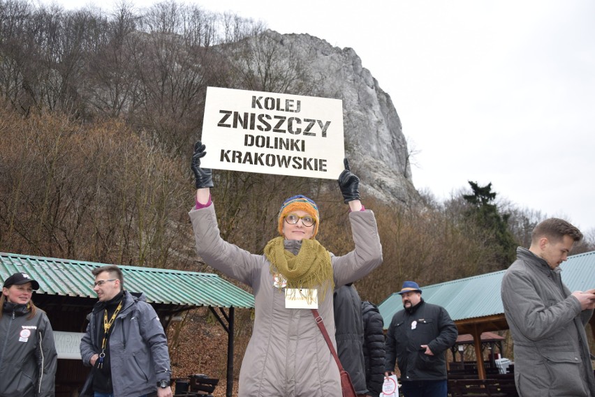 Mieszkańcy kilku podkrakowskich gmin spotkali się w Dolinie...