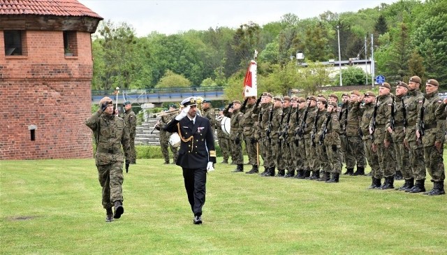 W przeszłości przysięga nowych żołnierzy WOT odbyła się przy malborskim zamku.