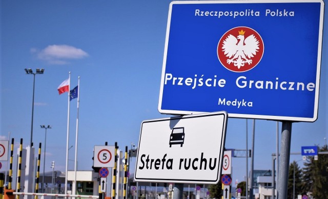 W związku z pracami remontowymi, od dzisiaj do 28 lutego możliwe są utrudnienia w ruchu samochodów ciężarowych na kierunku wyjazdowym polsko-ukraińskiego przejścia granicznego w Medyce.