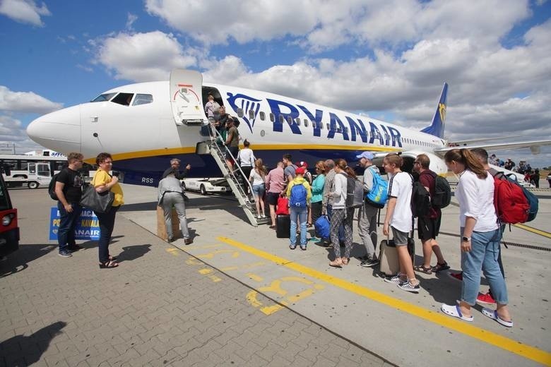 Oto, jak punktualne były w wakacje samoloty na polskich lotniskach. Jak wypada Bydgoszcz?