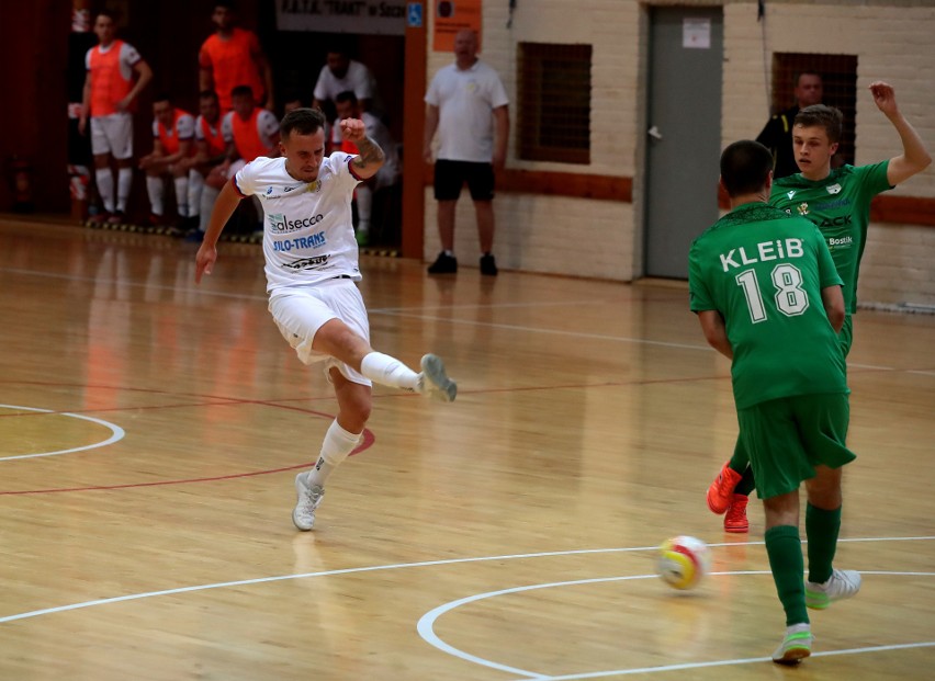 Futsal Szczecin - Orlik Mosina 4:1. Pierwsze zwycięstwo w nowym sezonie. ZDJĘCIA