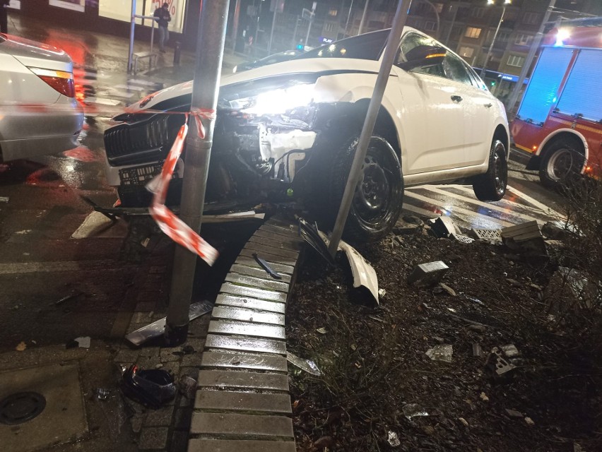 Wypadek w centrum Szczecina. Jedna osoba poszkodowana! ZDJĘCIA 