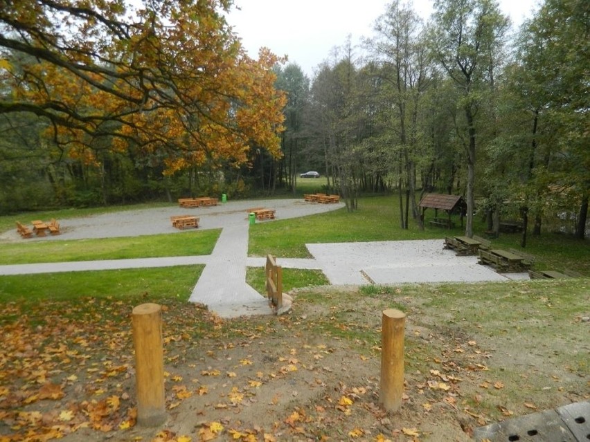 Zagospodarowano teren przy jeziorze Granicznym w Łobzowie (zdjęcia) 