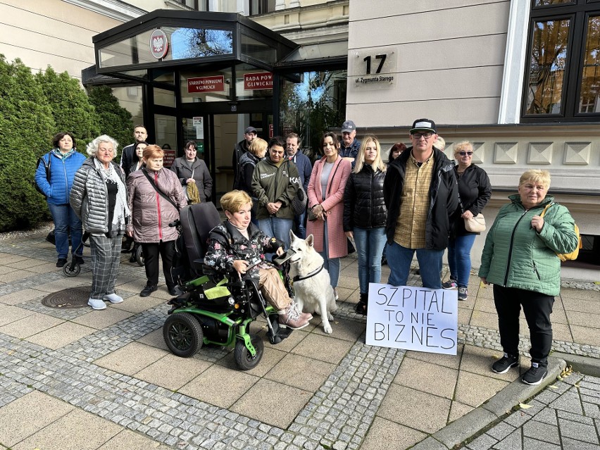Protest przed Starostwem Powiatowym w Gliwicach przeciwko...