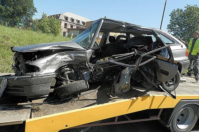 Śmiertelny wypadek na DK nr 4 w ŁańcucieDo tragicznego wypadku doszło w Łańcucie na skrzyżowaniu krajowej "czwórki" z drogą wojewódzką nr 881 prowadzącą do Kańczugi.
