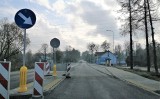 Na drodze wojewódzkiej 948 z Oświęcimia do Kęt dobiegają końca prace remontowe. Drogowcy zapowiadają, że wkrótce je skończą [ZDJĘCIA]