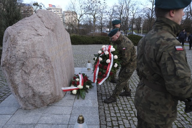 1 lutego, w 78. rocznicę zakończenia niemieckiej okupacji miasta, złożono kwiaty pod pomnikiem „Ku czci poległych i pomordowanych przez hitlerowskiego najeźdźcę w latach 1939-1945”