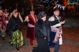 Mieszkańcy Bobowej zatańczyli przed północą poloneza. Tak świętowali 15-lecie przywrócenia praw miejskich dla miasteczka nad Białą