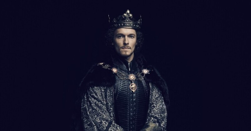 "Biała księżniczka". Jacob Collins-Levy gra króla Henryka VII w serialu Epic Drama. Jaki ma pomysł na tę postać? [WYWIAD]