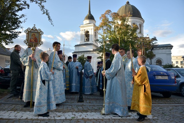 W środę późnym popołudniem do cerkwi św. Mikołaja w Białymstoku przywieziono relikwie św. Męczennika Gabriela. Trafiły tu ze Zwierek, gdzie możne je odwiedzać na co dzień.